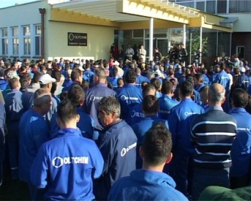 Noi proteste ale angajaţilor Oltchim, care cer plan urgent de reorganizare a combinatului